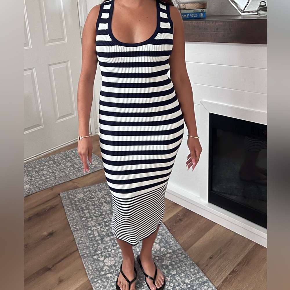 NWT Michael Kors Dress, Navy and White Sleeveless , stretch Striped Dress,Small